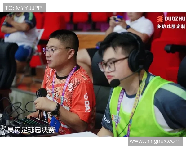 精彩足球赛事解说技巧分享让你成为解说达人提升观赛体验与专业水平